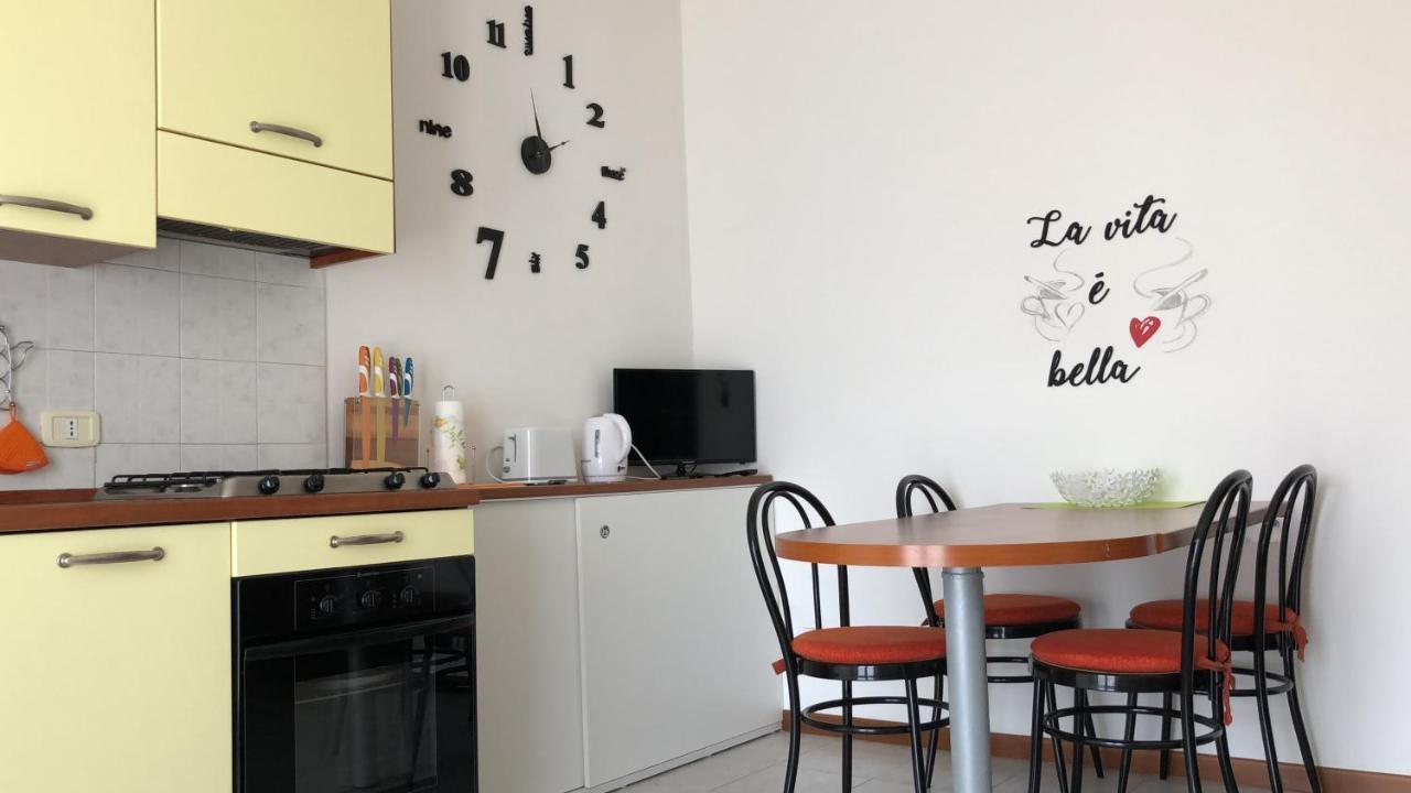 Irina'S House With View On Like And Swimming Pool Apartment Riva di Solto Exterior foto