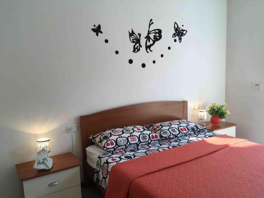 Irina'S House With View On Like And Swimming Pool Apartment Riva di Solto Exterior foto