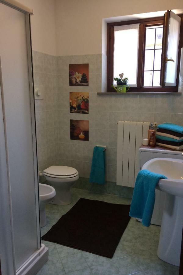 Irina'S House With View On Like And Swimming Pool Apartment Riva di Solto Exterior foto